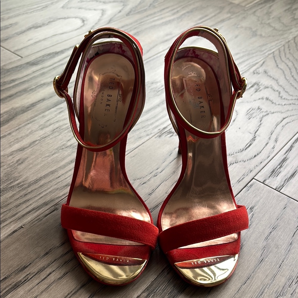 Ted Baker Cinderella Sandals size 37, US7